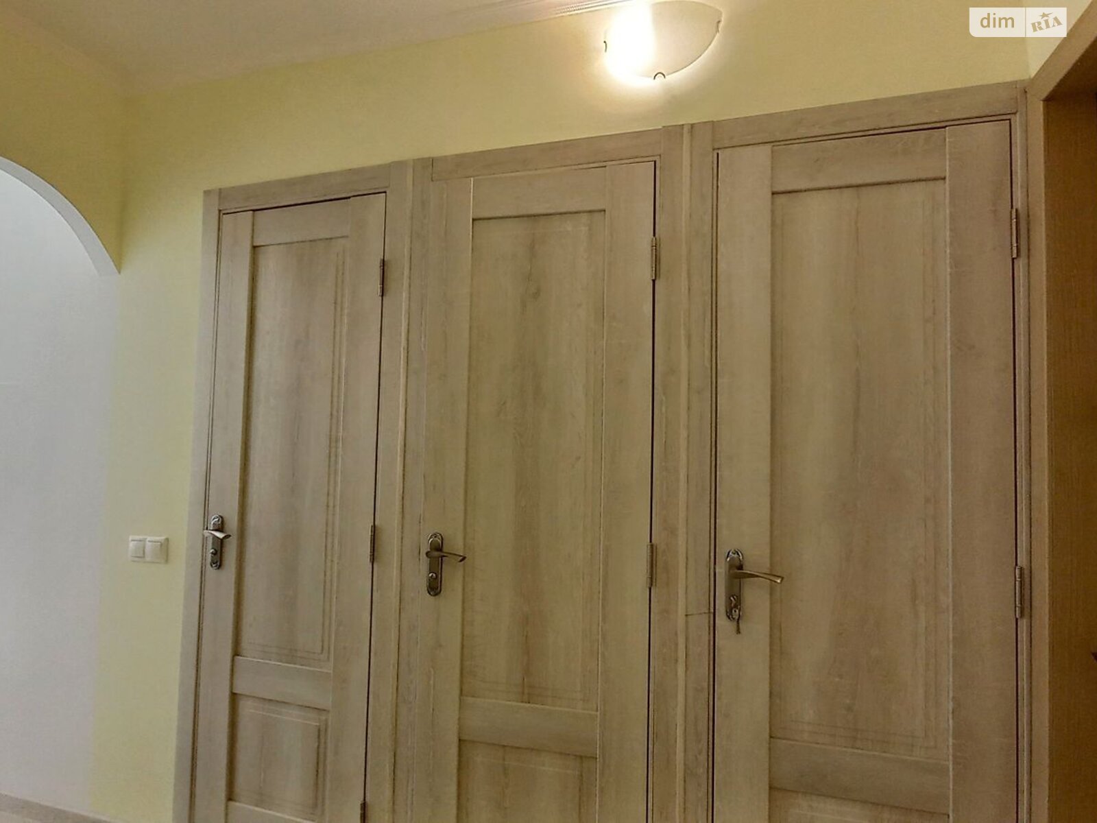 Продаж трикімнатної квартири в Києві, на просп. Оболонський 37В, район Оболонь фото 1 Продаж трикімнатної квартири в Києві, на просп. Оболонський 37В, район Оболонь фото 1