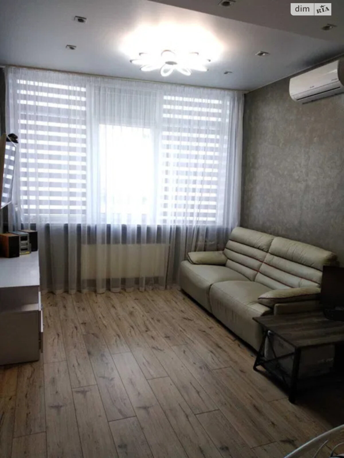 Продаж однокімнатної квартири в Києві, на просп. Оболонський 54, район Оболонь фото 1 Продаж однокімнатної квартири в Києві, на просп. Оболонський 54, район Оболонь фото 1
