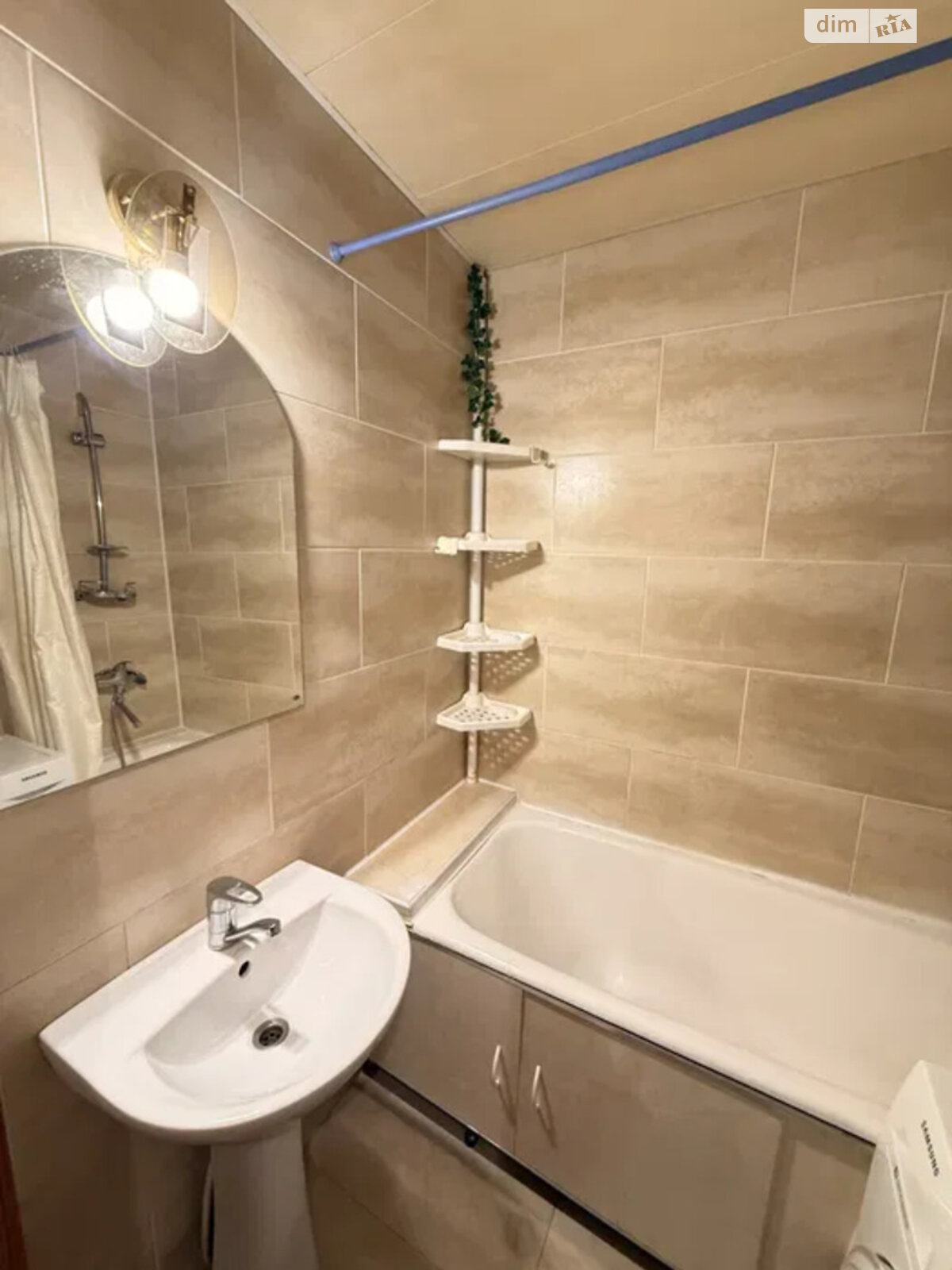 Продаж трикімнатної квартири в Києві, на просп. Оболонський 49, район Оболонь фото 1 Продаж трикімнатної квартири в Києві, на просп. Оболонський 49, район Оболонь фото 1