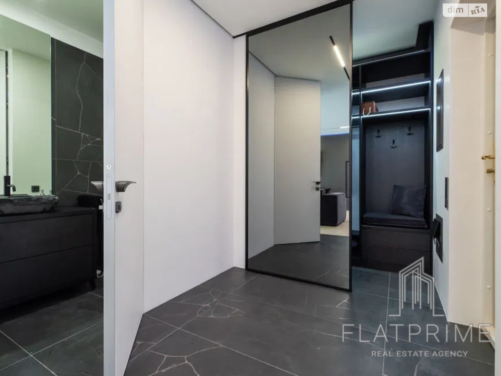 Продажа четырехкомнатной квартиры в Киеве, на просп. Оболонский 26, район Оболонь фото 1 Продажа четырехкомнатной квартиры в Киеве, на просп. Оболонский 26, район Оболонь фото 1