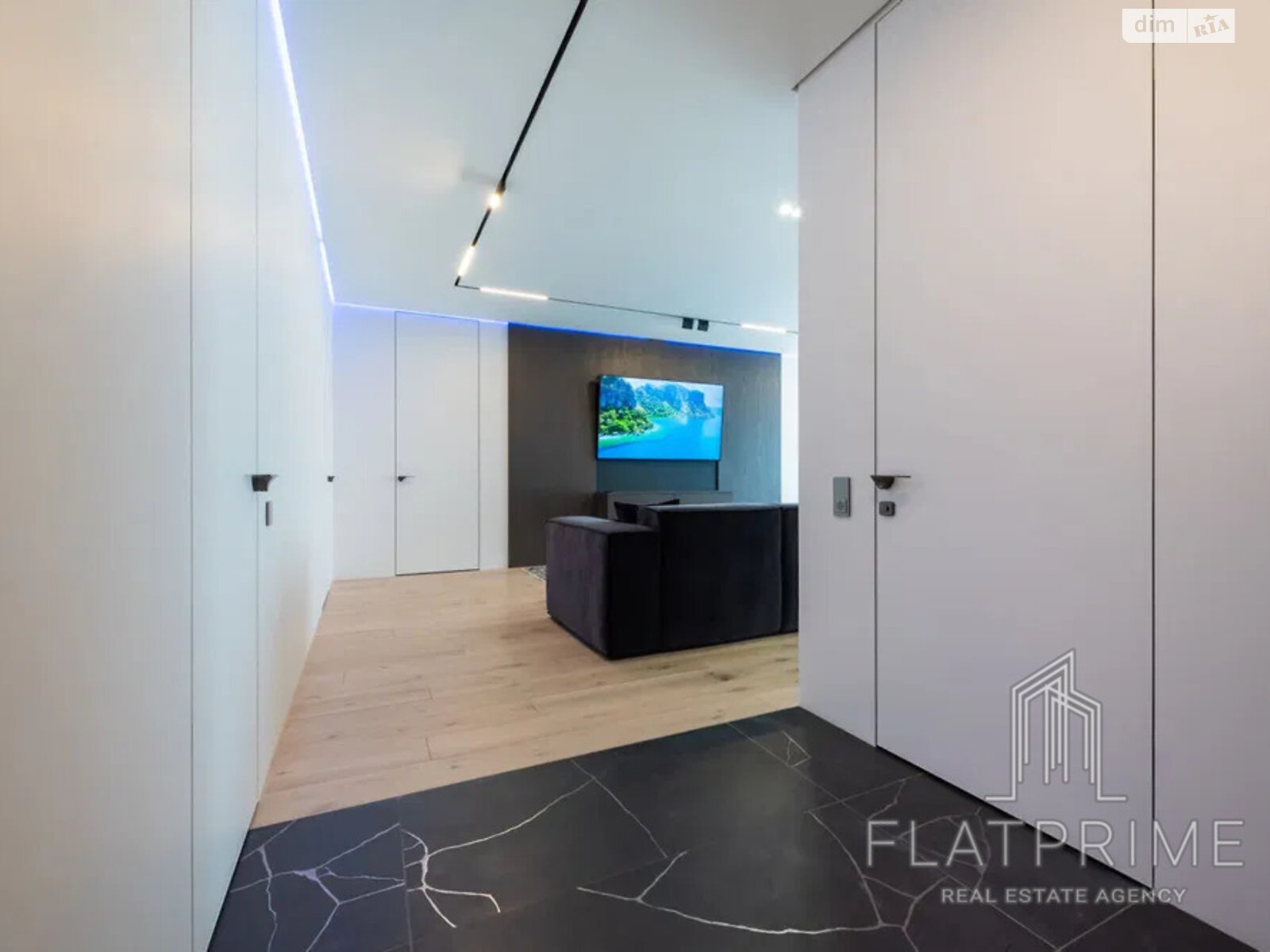 Продажа четырехкомнатной квартиры в Киеве, на просп. Оболонский 26, район Оболонь фото 1 Продажа четырехкомнатной квартиры в Киеве, на просп. Оболонский 26, район Оболонь фото 1