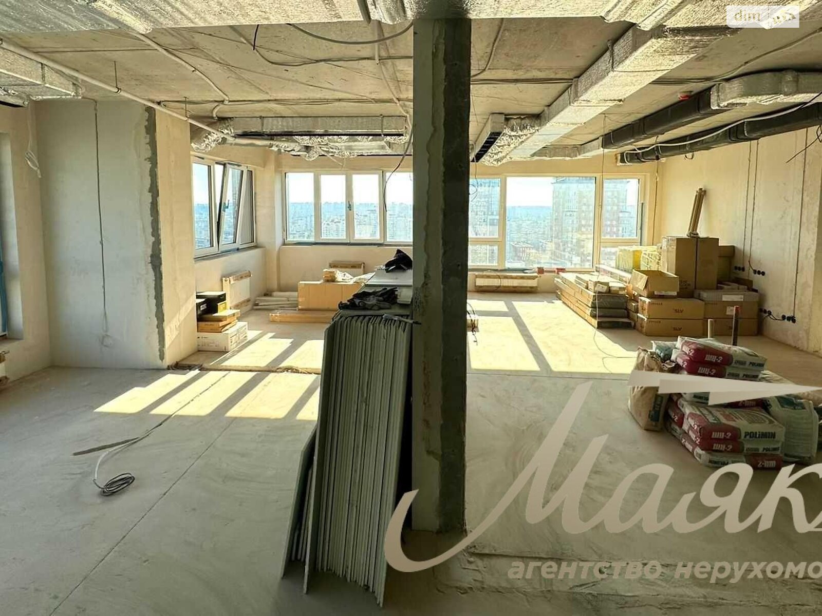 Продажа трехкомнатной квартиры в Киеве, на просп. Оболонский 26, район Оболонь фото 1 Продажа трехкомнатной квартиры в Киеве, на просп. Оболонский 26, район Оболонь фото 1