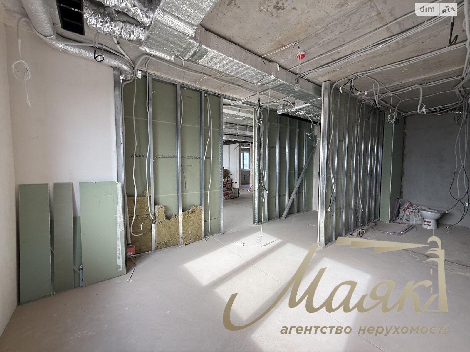 Продажа трехкомнатной квартиры в Киеве, на просп. Оболонский 26, район Оболонь фото 1 Продажа трехкомнатной квартиры в Киеве, на просп. Оболонский 26, район Оболонь фото 1