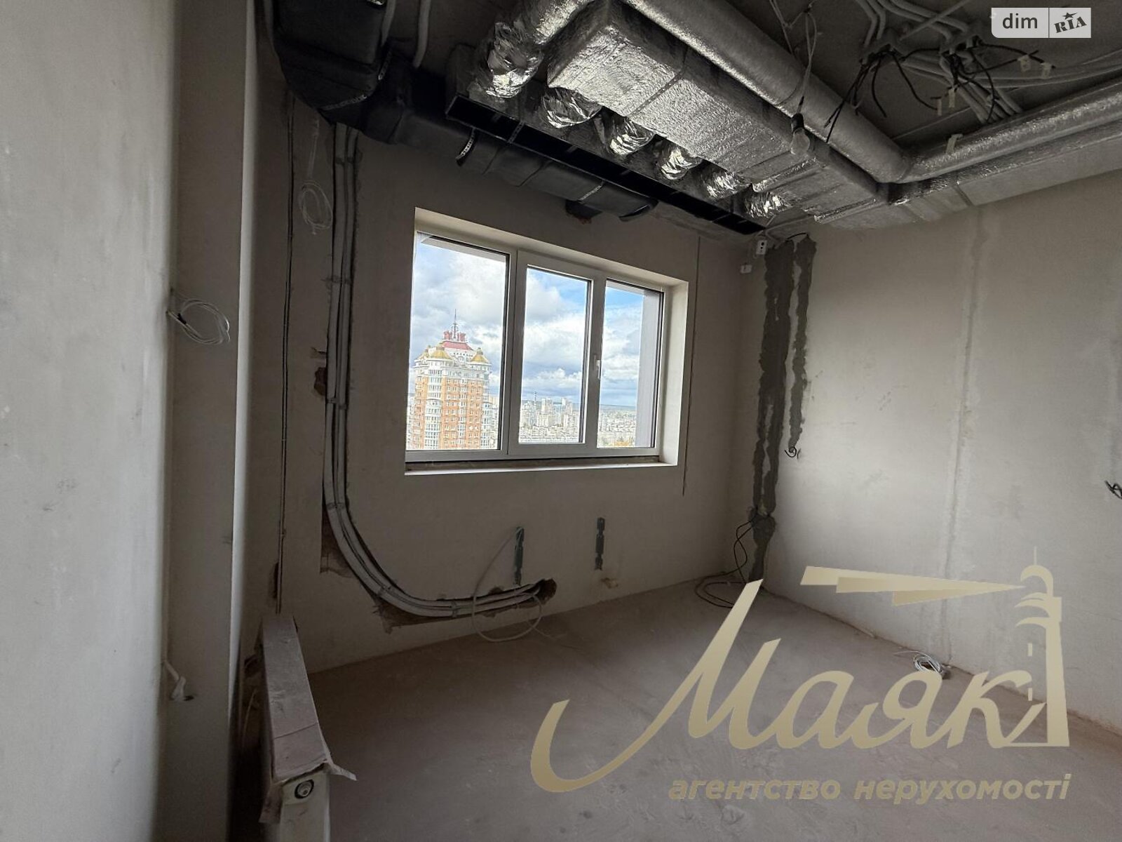 Продажа трехкомнатной квартиры в Киеве, на просп. Оболонский 26, район Оболонь фото 1 Продажа трехкомнатной квартиры в Киеве, на просп. Оболонский 26, район Оболонь фото 1