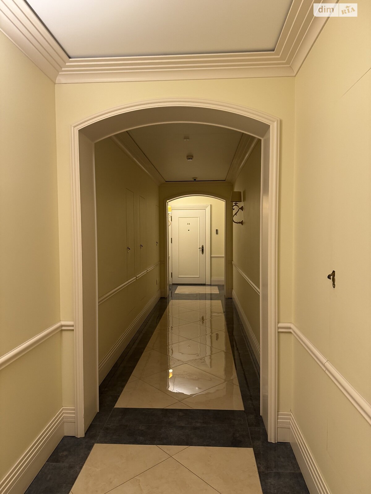 Продажа трехкомнатной квартиры в Киеве, на просп. Оболонский 26, район Оболонь фото 1 Продажа трехкомнатной квартиры в Киеве, на просп. Оболонский 26, район Оболонь фото 1