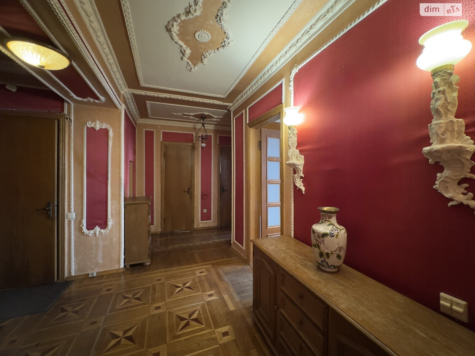 Продажа трехкомнатной квартиры в Киеве, на просп. Оболонский 40, район Оболонь фото 1 Продажа трехкомнатной квартиры в Киеве, на просп. Оболонский 40, район Оболонь фото 1