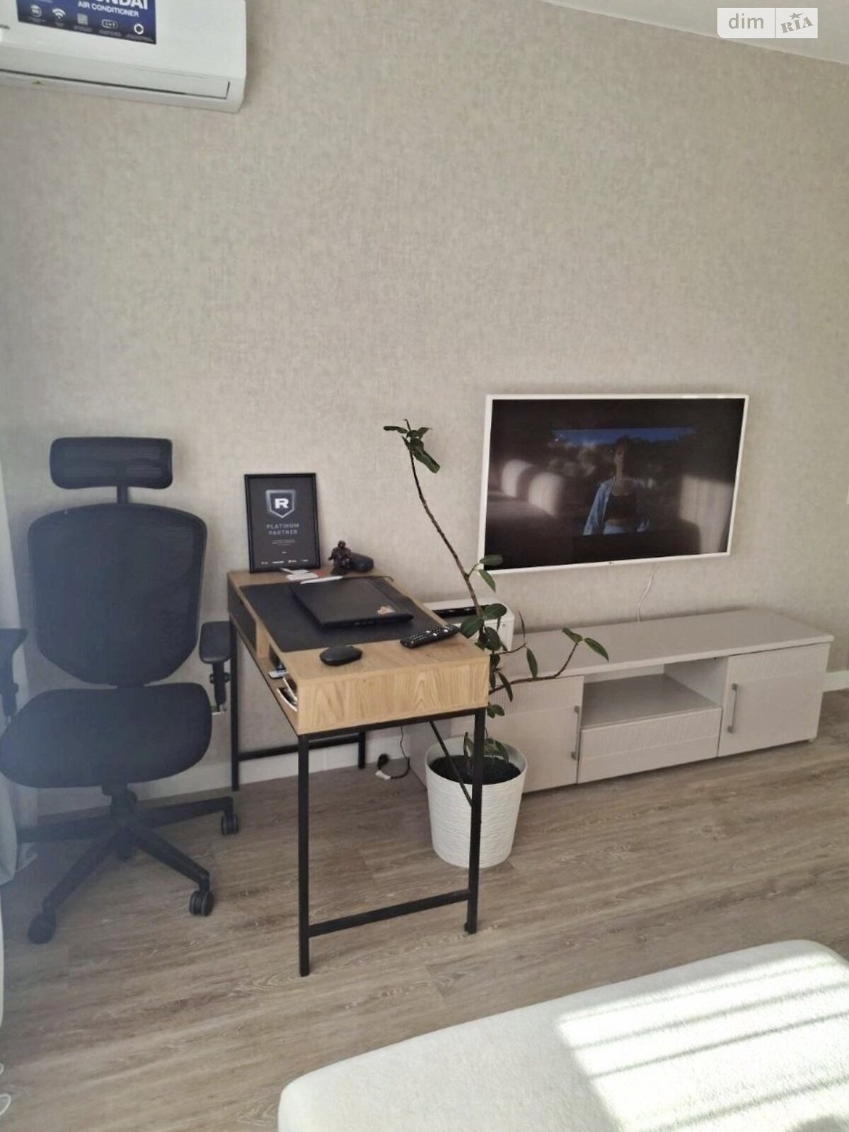 Продажа двухкомнатной квартиры в Киеве, на просп. Оболонский 22, район Оболонь фото 1