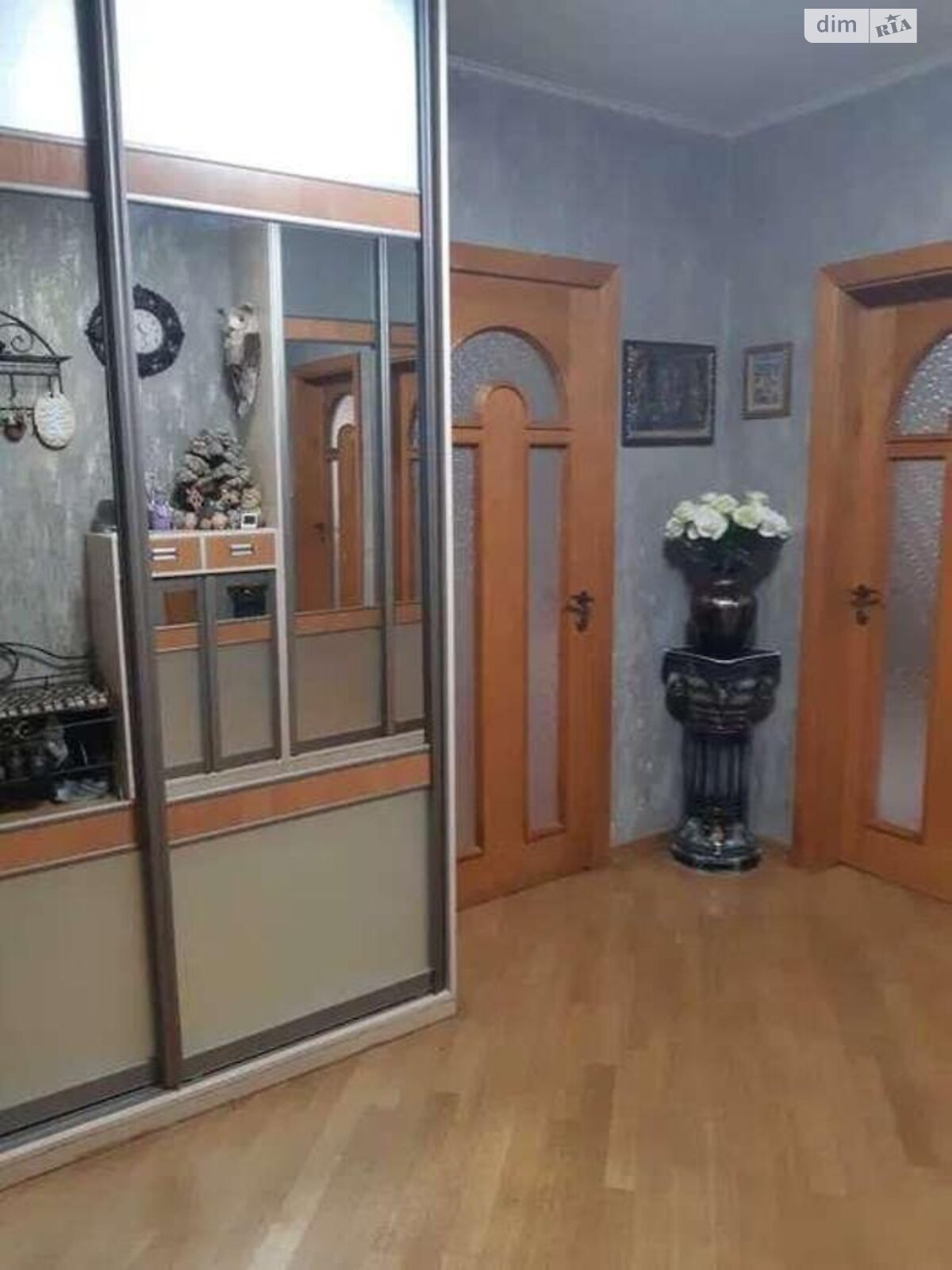 Продажа трехкомнатной квартиры в Киеве, на ул. Озерная 26, район Оболонь фото 1