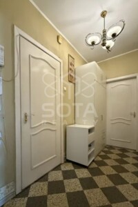Продаж двокімнатної квартири в Києві, на вул. Озерна 14, район Оболонь фото 2