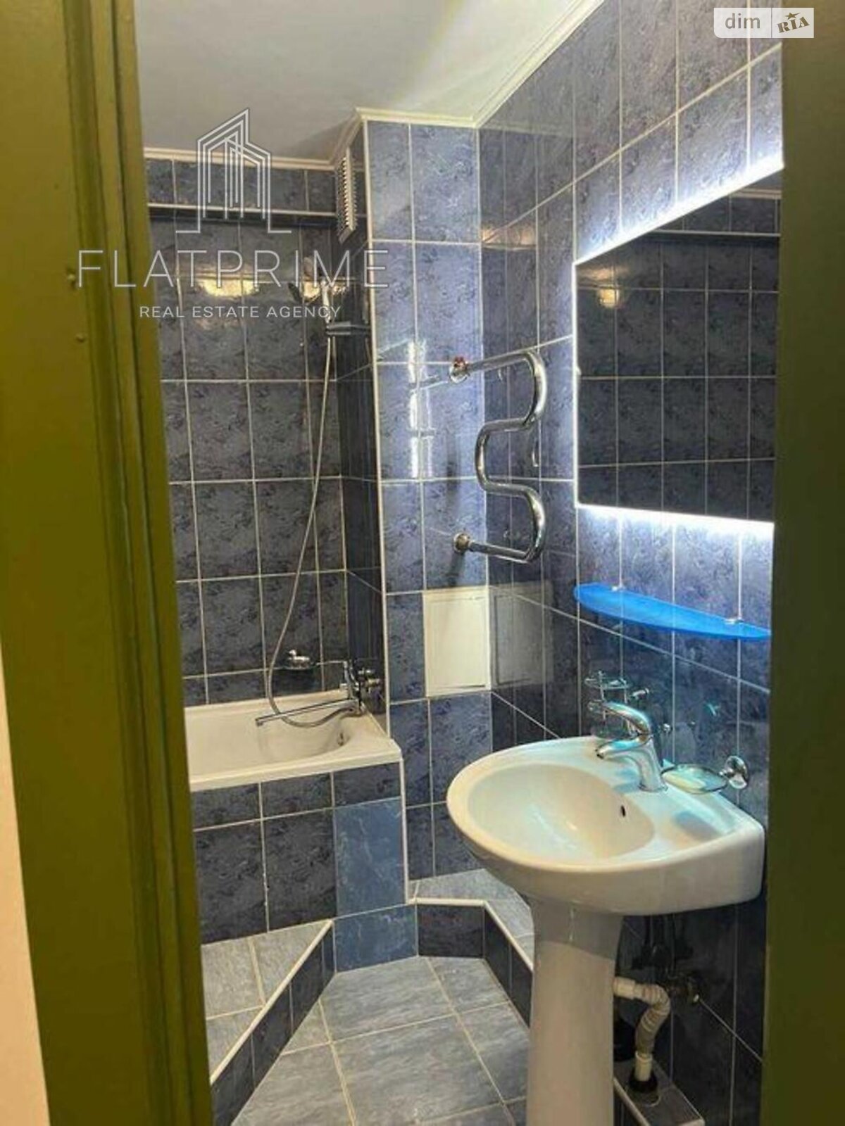 Продажа трехкомнатной квартиры в Киеве, на ул. Приозерная 2Б, район Оболонь фото 1 Продажа трехкомнатной квартиры в Киеве, на ул. Приозерная 2Б, район Оболонь фото 1