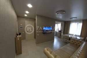 Продажа трехкомнатной квартиры в Киеве, на ул. Приречная 5, район Оболонь фото 2