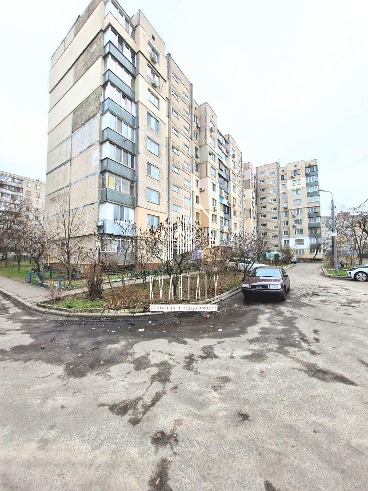 Продаж трикімнатної квартири в Києві, на вул. Прирічна 9А, район Оболонь фото 1 Продаж трикімнатної квартири в Києві, на вул. Прирічна 9А, район Оболонь фото 1