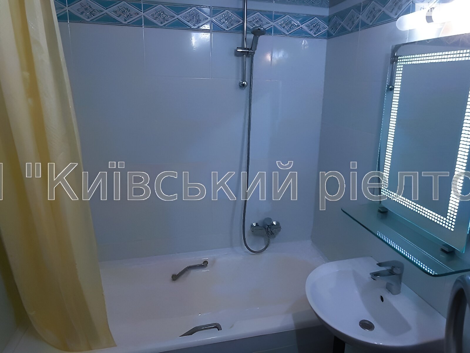 Продаж чотирикімнатної квартири в Києві, на вул. Прирічна 33, район Оболонь фото 1 Продаж чотирикімнатної квартири в Києві, на вул. Прирічна 33, район Оболонь фото 1
