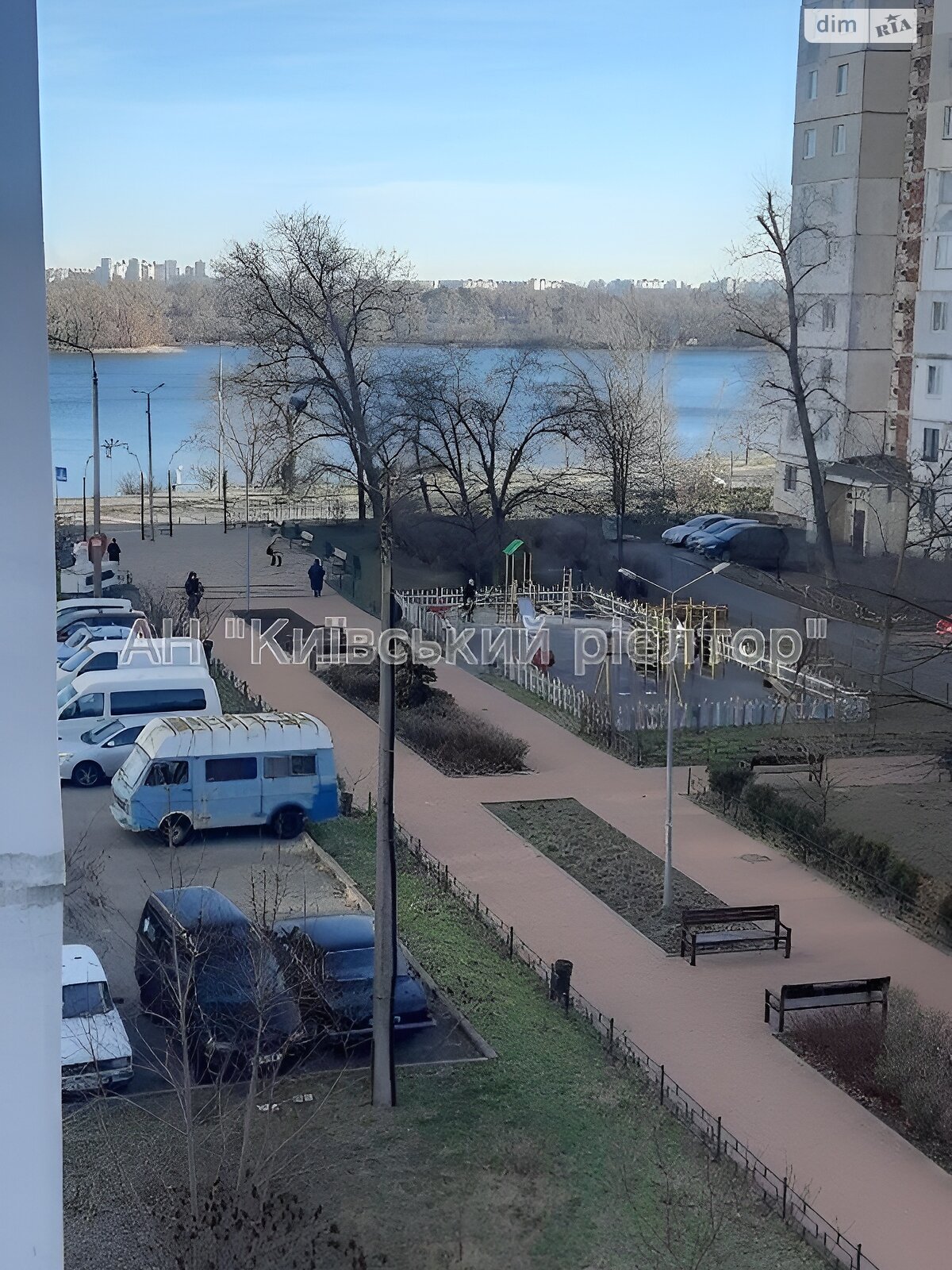 Продаж чотирикімнатної квартири в Києві, на вул. Прирічна 33, район Оболонь фото 1 Продаж чотирикімнатної квартири в Києві, на вул. Прирічна 33, район Оболонь фото 1