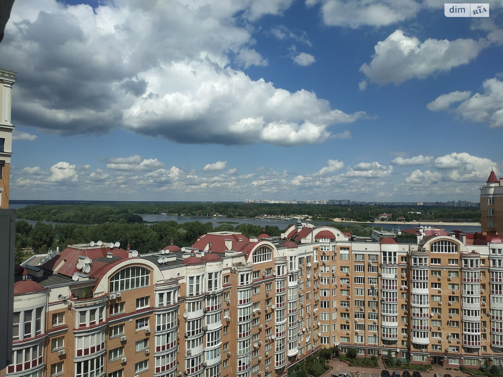 Продажа четырехкомнатной квартиры в Киеве, на просп. Владимира Ивасюка 4 корпус 5, район Оболонь фото 1 Продажа четырехкомнатной квартиры в Киеве, на просп. Владимира Ивасюка 4 корпус 5, район Оболонь фото 1