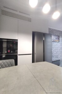 Продажа трехкомнатной квартиры в Киеве, на просп. Владимира Ивасюка 60, район Оболонь фото 2