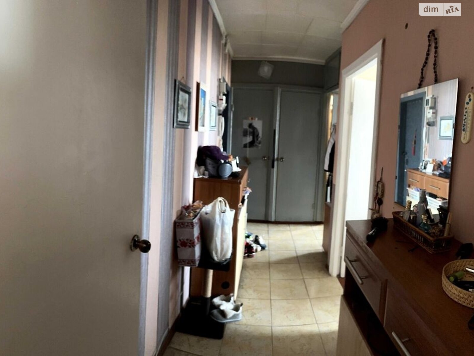 Продаж трикімнатної квартири в Києві, на просп. Володимира Івасюка 9, район Оболонь фото 1 Продаж трикімнатної квартири в Києві, на просп. Володимира Івасюка 9, район Оболонь фото 1