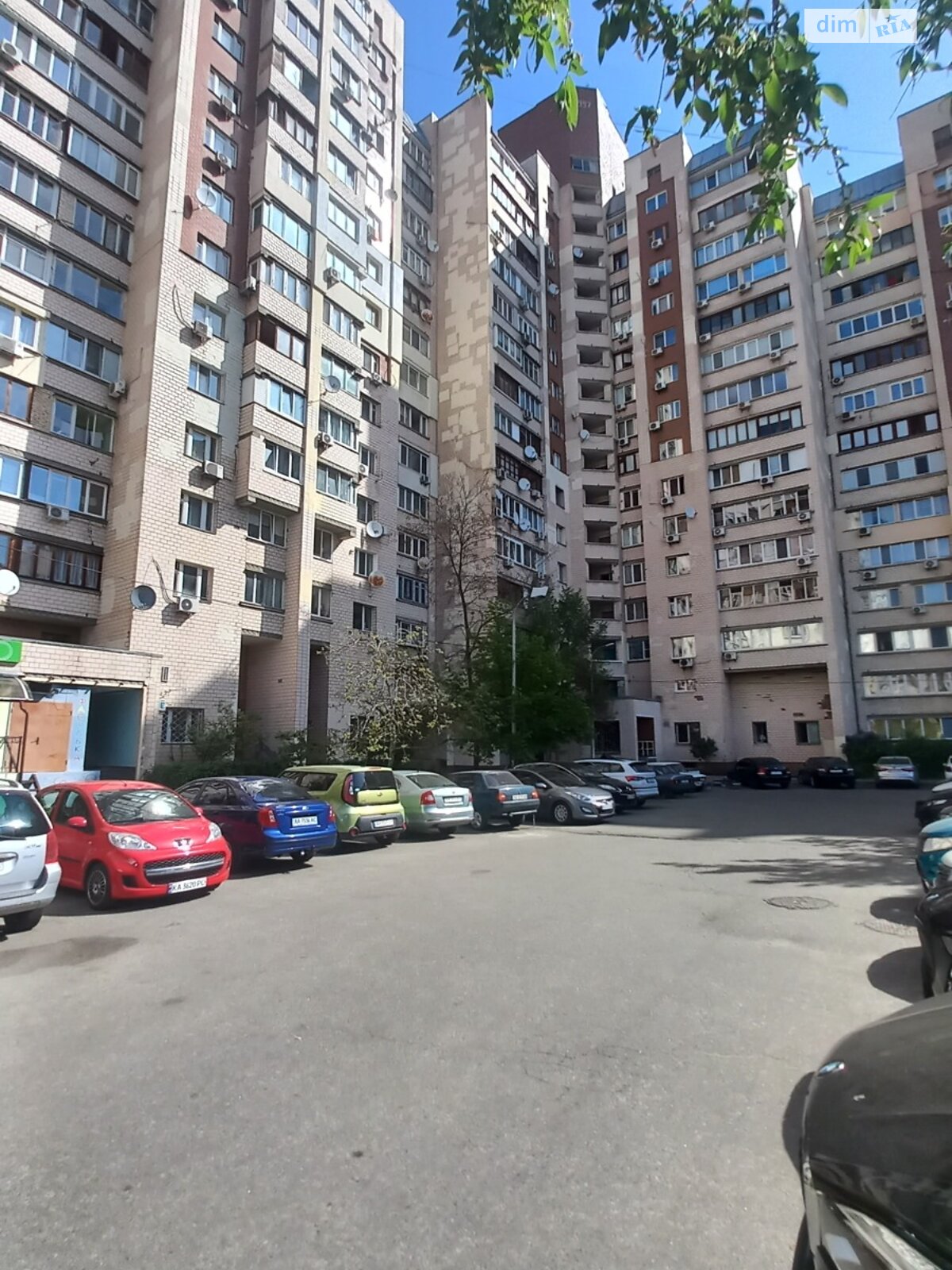 Продажа трехкомнатной квартиры в Киеве, на просп. Владимира Ивасюка 20А, район Оболонь фото 1 Продажа трехкомнатной квартиры в Киеве, на просп. Владимира Ивасюка 20А, район Оболонь фото 1