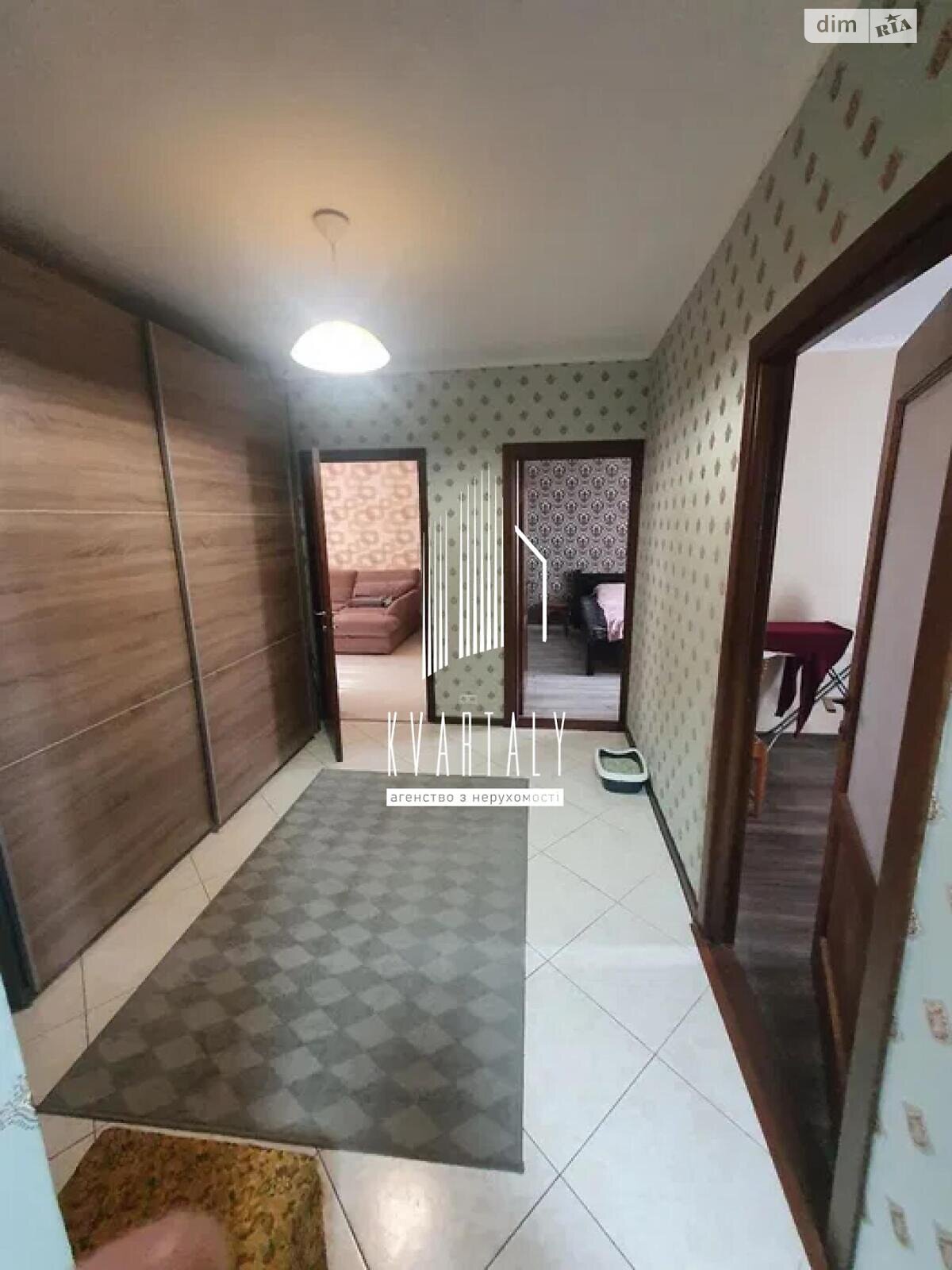 Продаж трикімнатної квартири в Києві, на просп. Володимира Івасюка 39А, район Оболонь фото 1 Продаж трикімнатної квартири в Києві, на просп. Володимира Івасюка 39А, район Оболонь фото 1