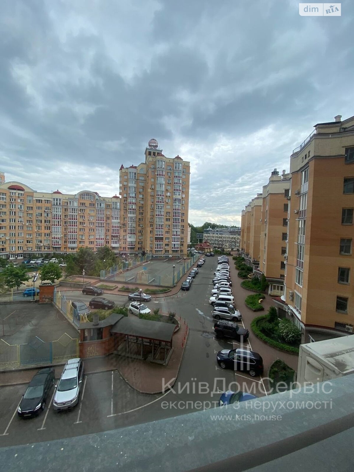 Продаж чотирикімнатної квартири в Києві, на просп. Володимира Івасюка 6 корпус 6, район Оболонь фото 1 Продаж чотирикімнатної квартири в Києві, на просп. Володимира Івасюка 6 корпус 6, район Оболонь фото 1