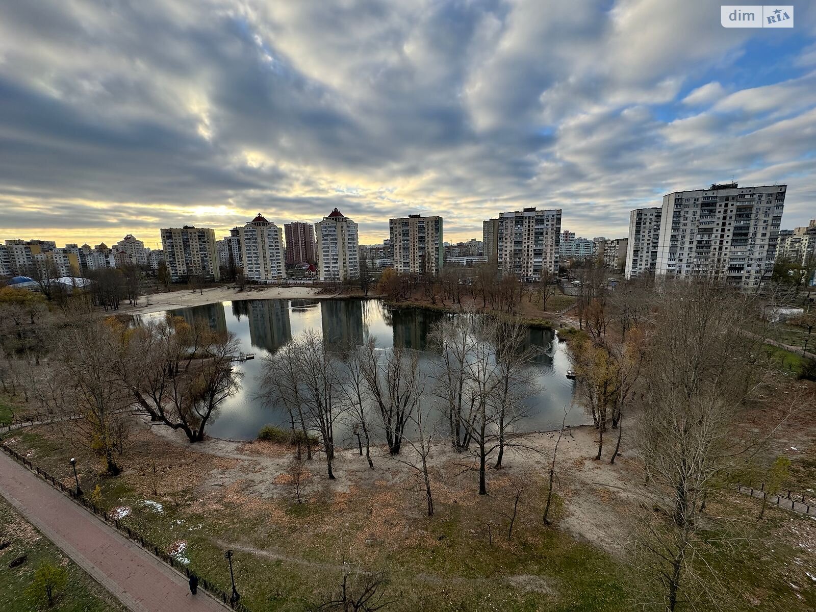 Продаж трикімнатної квартири в Києві, на просп. Володимира Івасюка 49Б, район Оболонь фото 1 Продаж трикімнатної квартири в Києві, на просп. Володимира Івасюка 49Б, район Оболонь фото 1