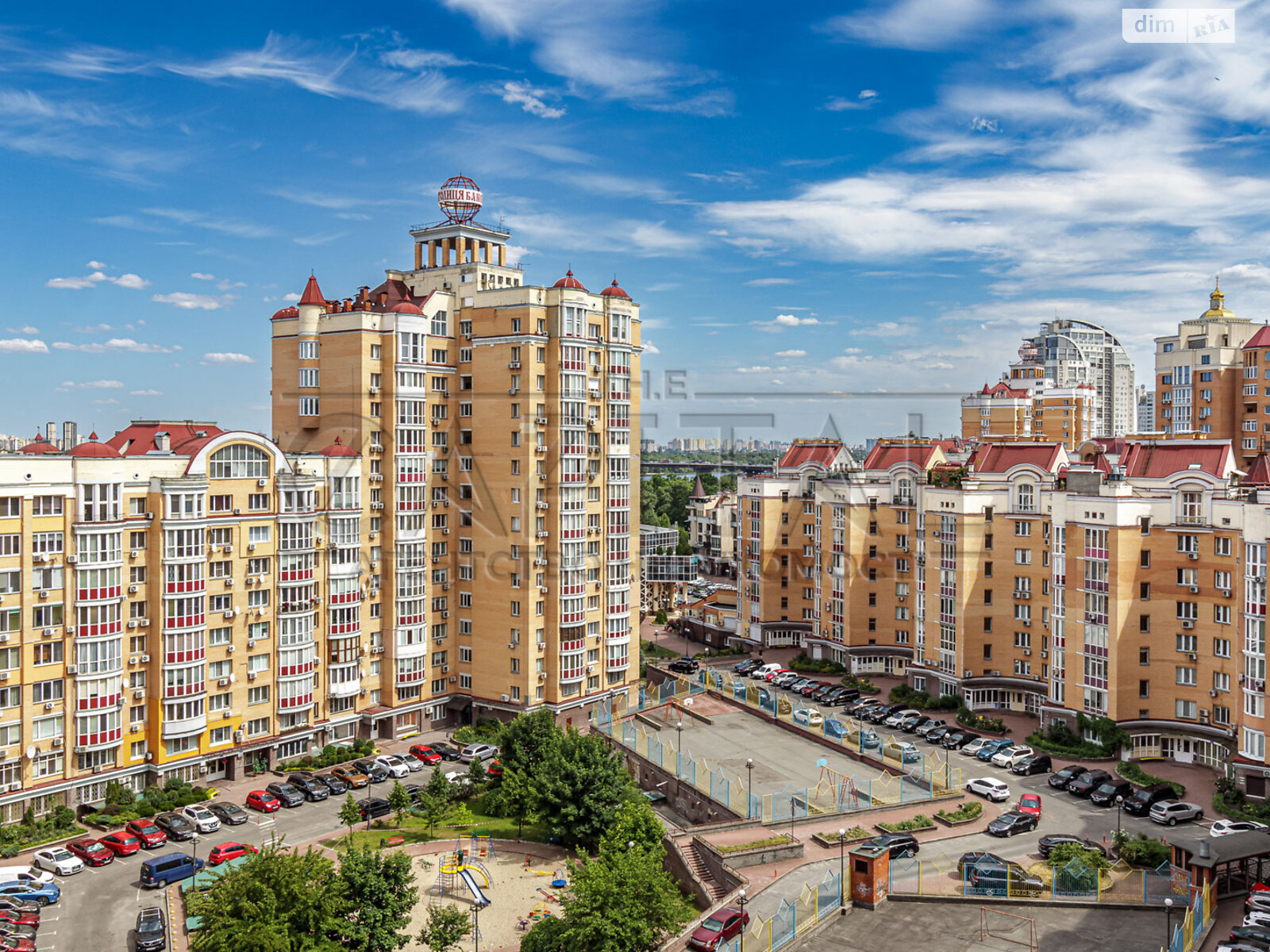 Продаж трикімнатної квартири в Києві, на просп. Володимира Івасюка 6, район Оболонь фото 1 Продаж трикімнатної квартири в Києві, на просп. Володимира Івасюка 6, район Оболонь фото 1