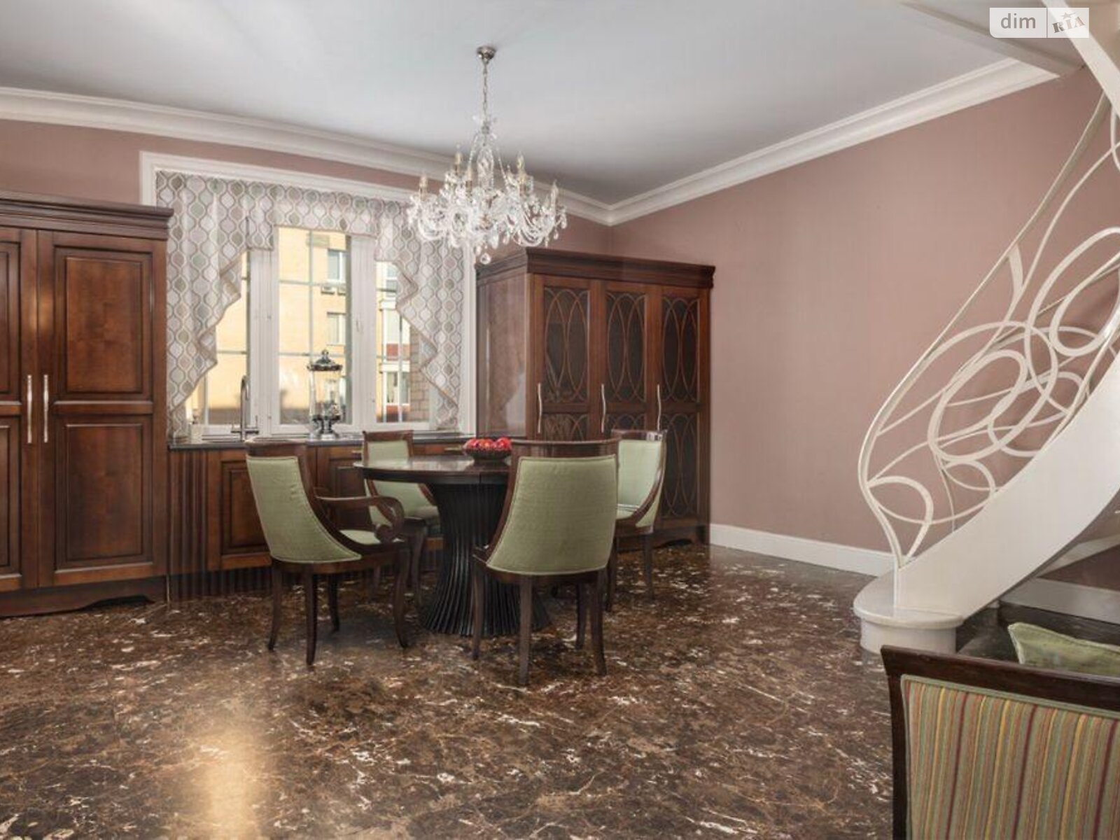 Продажа пятикомнатной квартиры в Киеве, на просп. Владимира Ивасюка 6 корпус 3, кв. 43, район Оболонь фото 1 Продажа пятикомнатной квартиры в Киеве, на просп. Владимира Ивасюка 6 корпус 3, кв. 43, район Оболонь фото 1