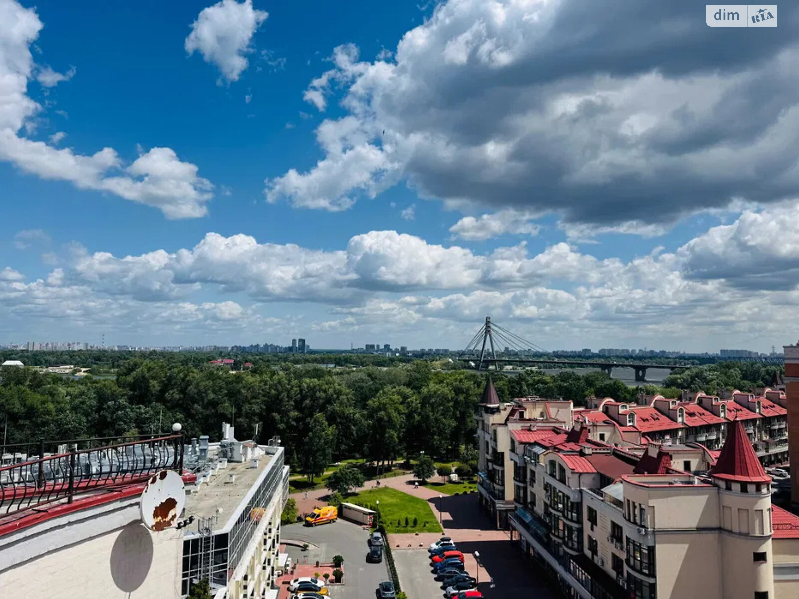Продажа трехкомнатной квартиры в Киеве, на просп. Владимира Ивасюка 6, район Оболонь фото 1 Продажа трехкомнатной квартиры в Киеве, на просп. Владимира Ивасюка 6, район Оболонь фото 1