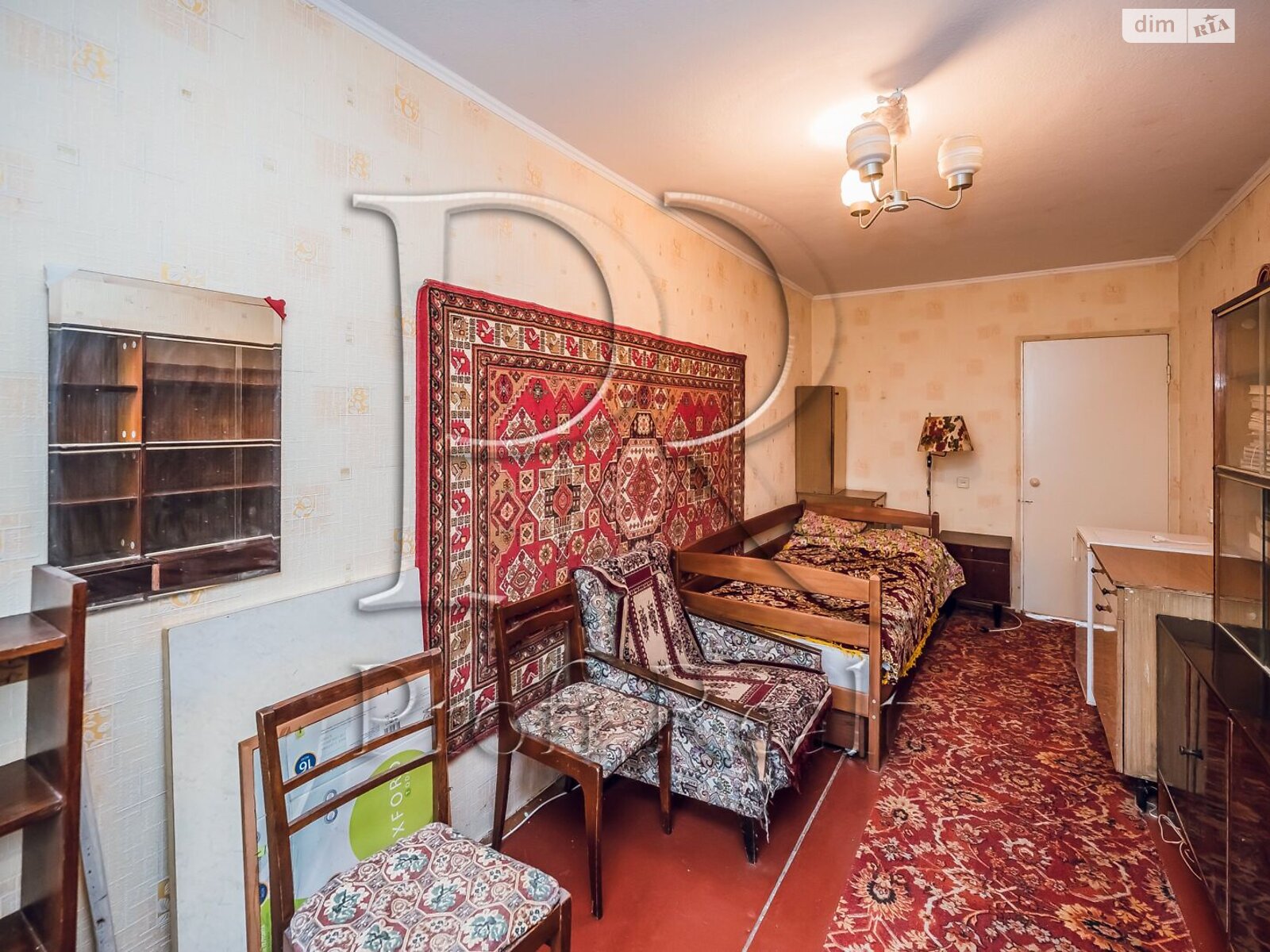 Продажа трехкомнатной квартиры в Киеве, на просп. Владимира Ивасюка 17, район Оболонь фото 1