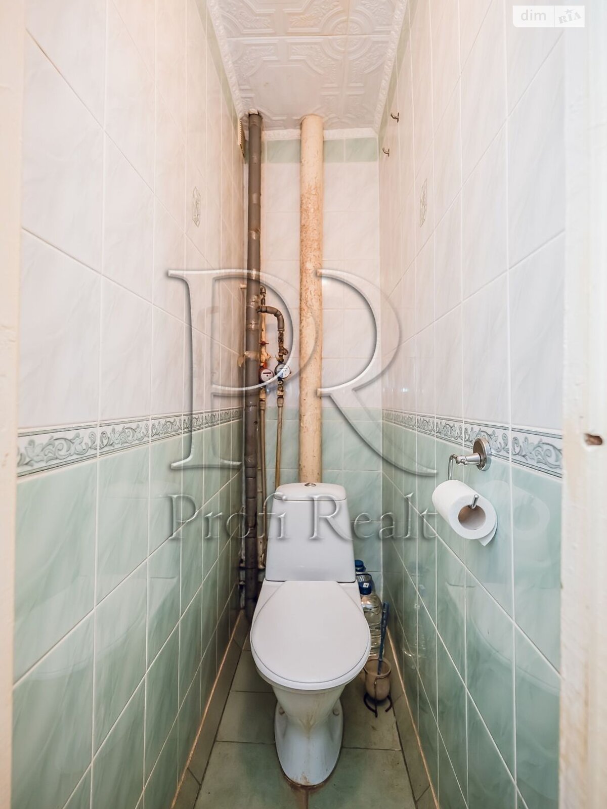 Продажа трехкомнатной квартиры в Киеве, на просп. Владимира Ивасюка 17, район Оболонь фото 1