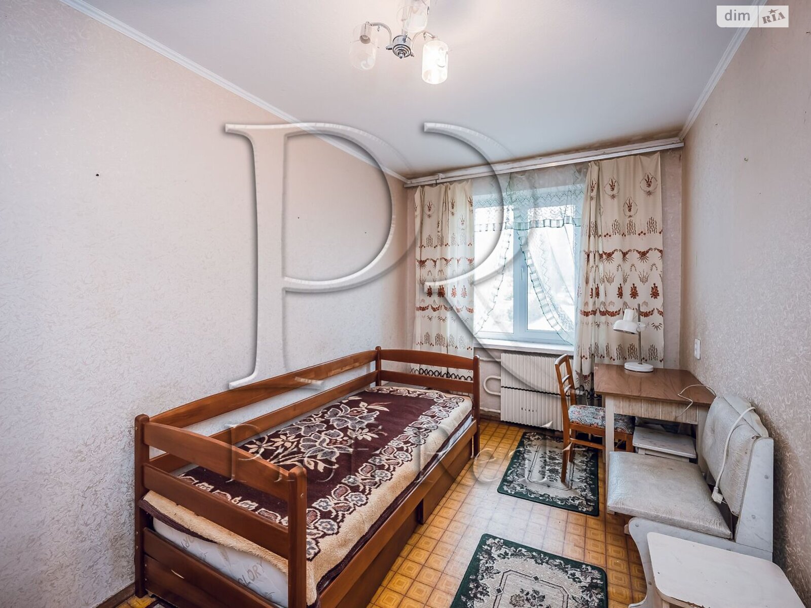 Продажа трехкомнатной квартиры в Киеве, на просп. Владимира Ивасюка 17, район Оболонь фото 1