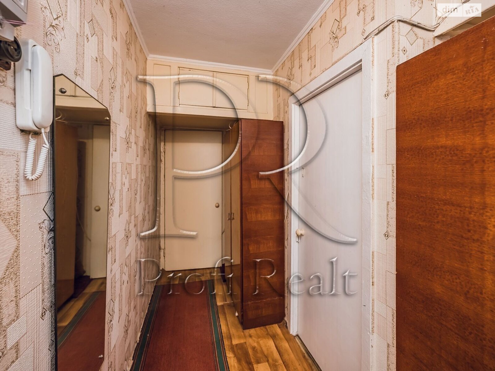 Продажа трехкомнатной квартиры в Киеве, на просп. Владимира Ивасюка 17, район Оболонь фото 1