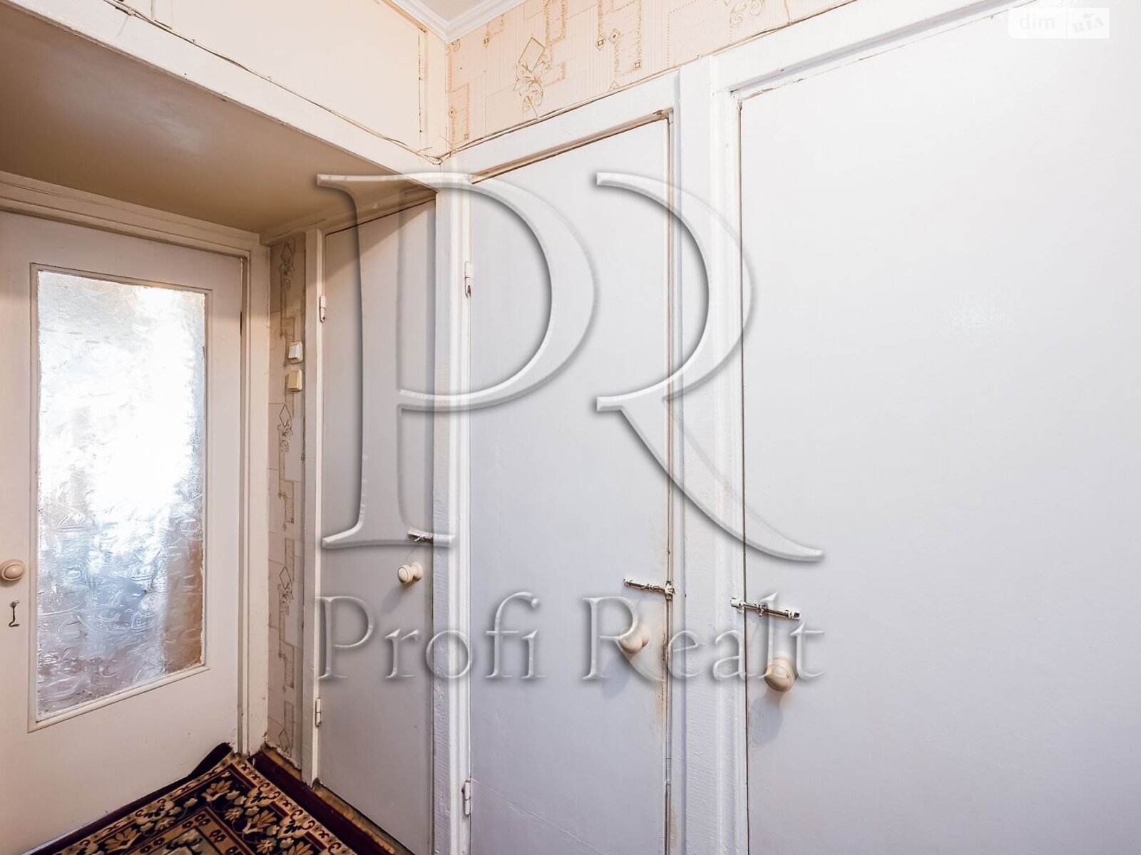 Продажа трехкомнатной квартиры в Киеве, на просп. Владимира Ивасюка 17, район Оболонь фото 1