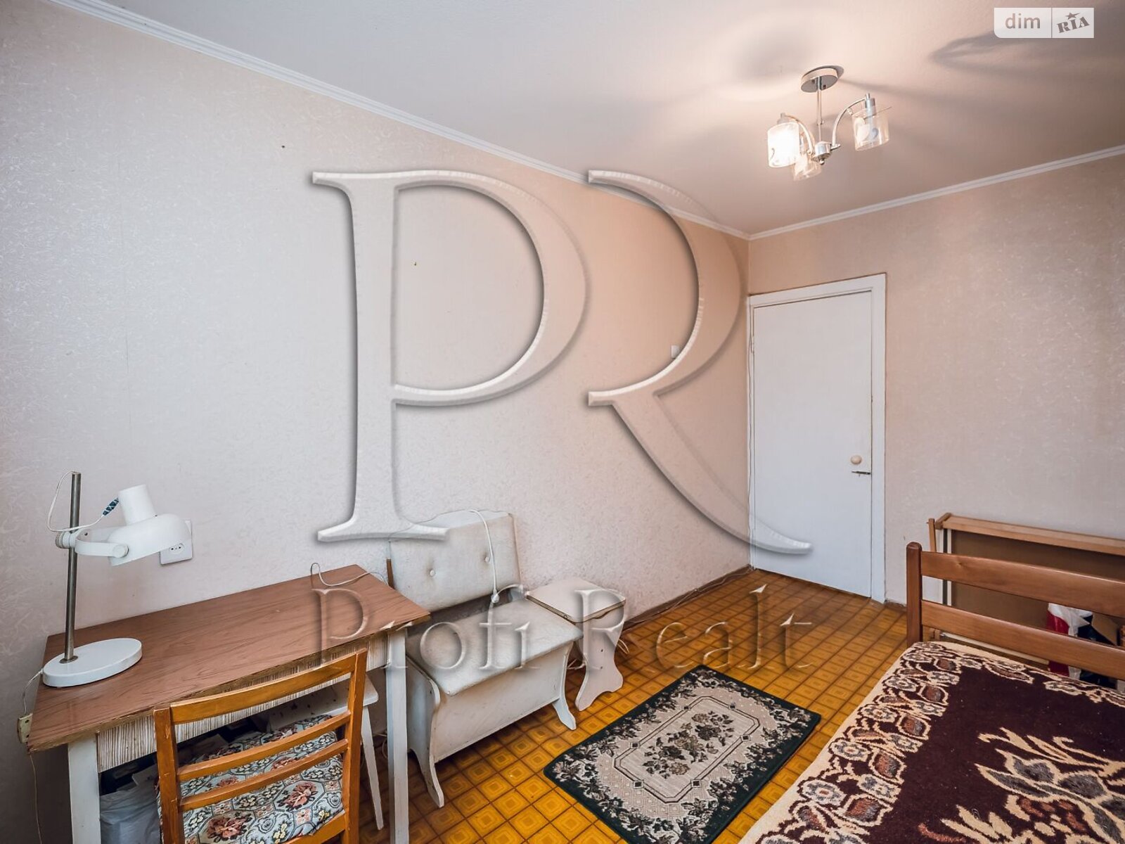 Продажа трехкомнатной квартиры в Киеве, на просп. Владимира Ивасюка 17, район Оболонь фото 1