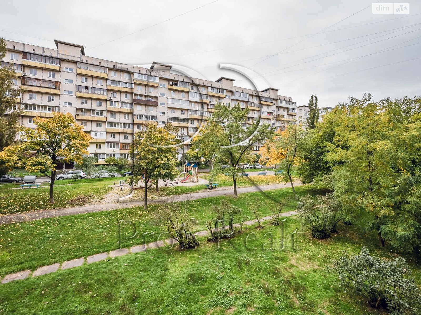 Продажа трехкомнатной квартиры в Киеве, на просп. Владимира Ивасюка 17, район Оболонь фото 1