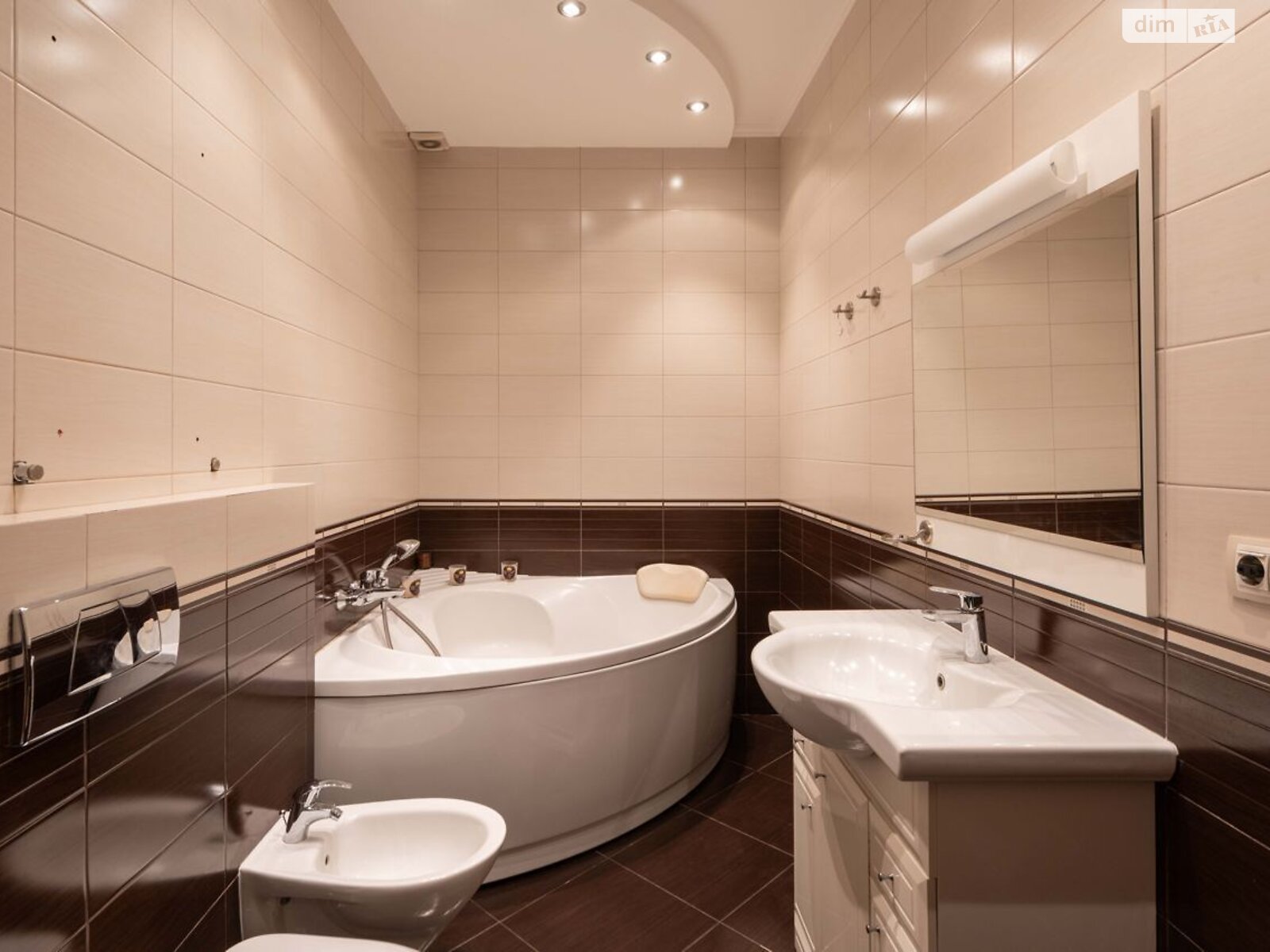 Продаж двокімнатної квартири в Києві, на просп. Володимира Івасюка 6Б корпус 2, район undefined фото 1