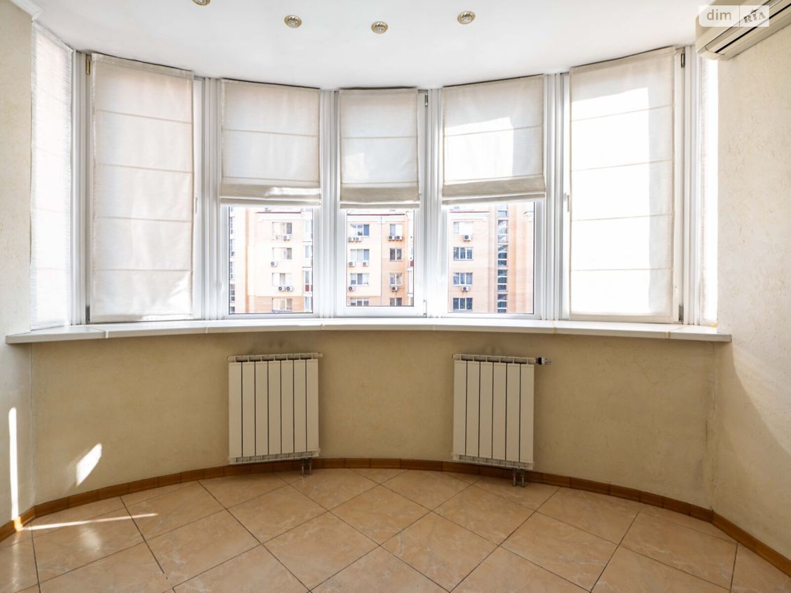 Продаж двокімнатної квартири в Києві, на просп. Володимира Івасюка 6Б корпус 2, район undefined фото 1