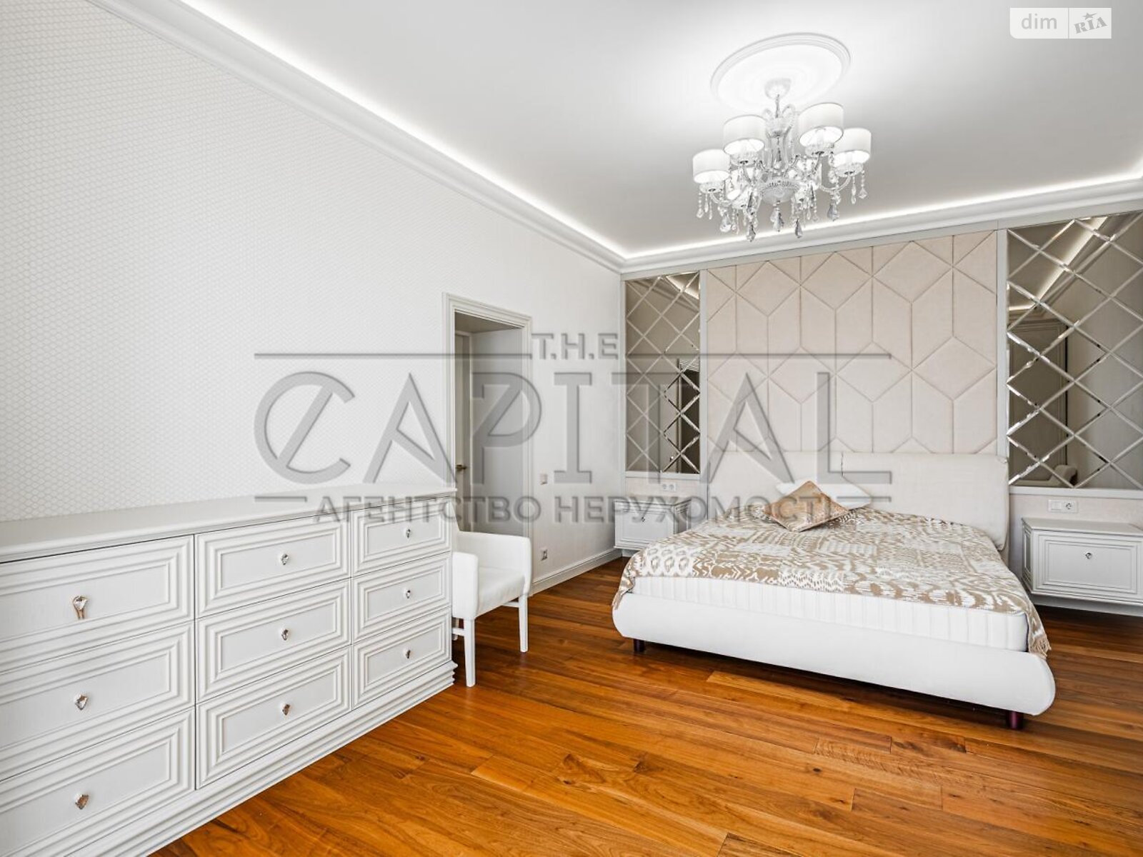 Продажа четырехкомнатной квартиры в Киеве, на просп. Владимира Ивасюка, район Оболонь фото 1 Продажа четырехкомнатной квартиры в Киеве, на просп. Владимира Ивасюка, район Оболонь фото 1