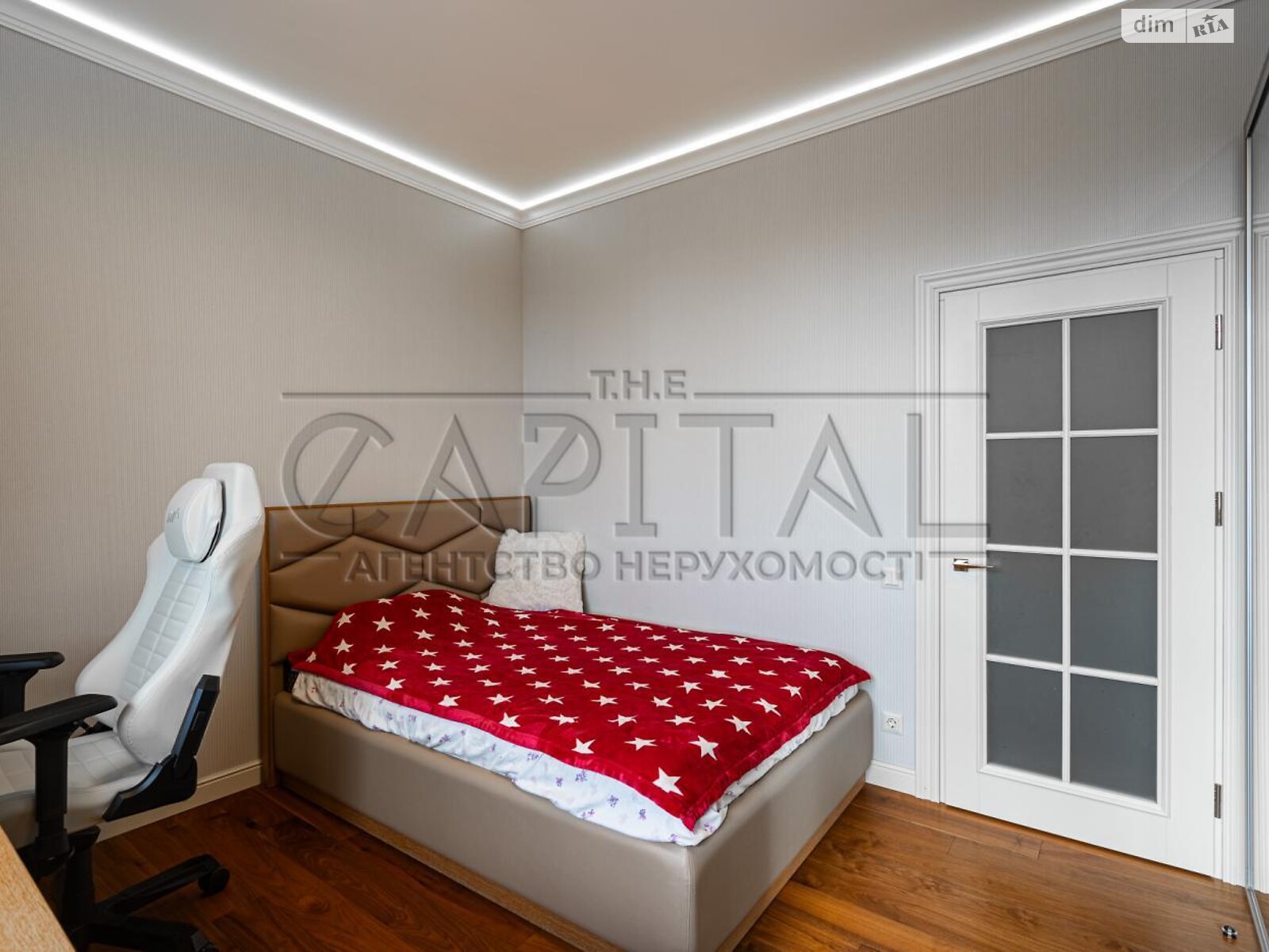 Продажа четырехкомнатной квартиры в Киеве, на просп. Владимира Ивасюка, район Оболонь фото 1 Продажа четырехкомнатной квартиры в Киеве, на просп. Владимира Ивасюка, район Оболонь фото 1