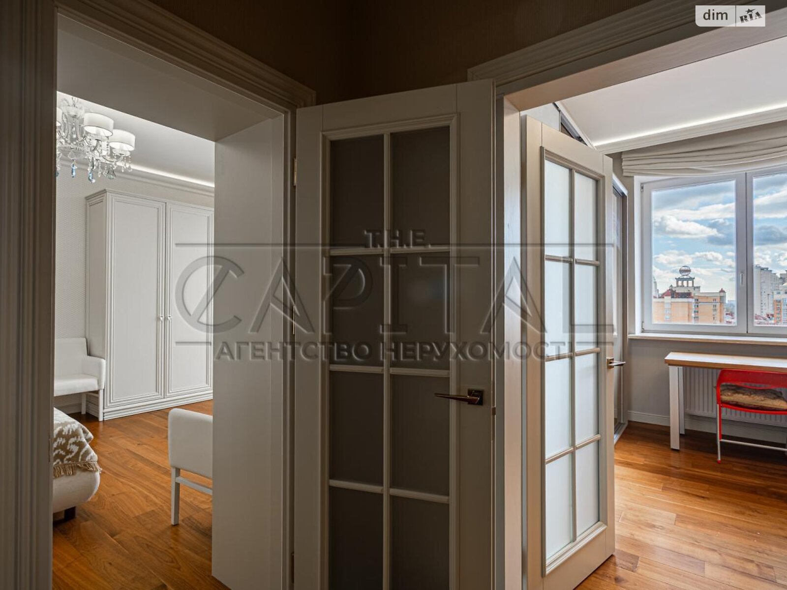 Продажа четырехкомнатной квартиры в Киеве, на просп. Владимира Ивасюка, район Оболонь фото 1 Продажа четырехкомнатной квартиры в Киеве, на просп. Владимира Ивасюка, район Оболонь фото 1