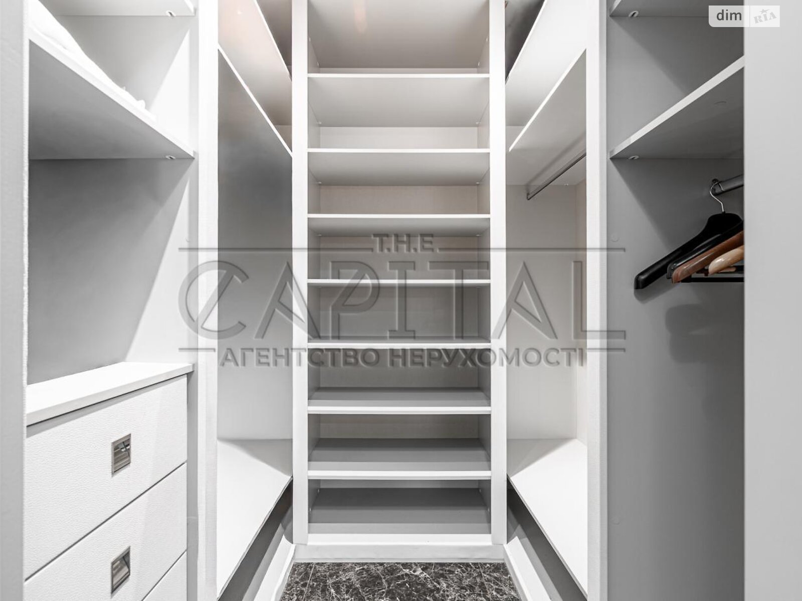 Продажа четырехкомнатной квартиры в Киеве, на просп. Владимира Ивасюка, район Оболонь фото 1 Продажа четырехкомнатной квартиры в Киеве, на просп. Владимира Ивасюка, район Оболонь фото 1