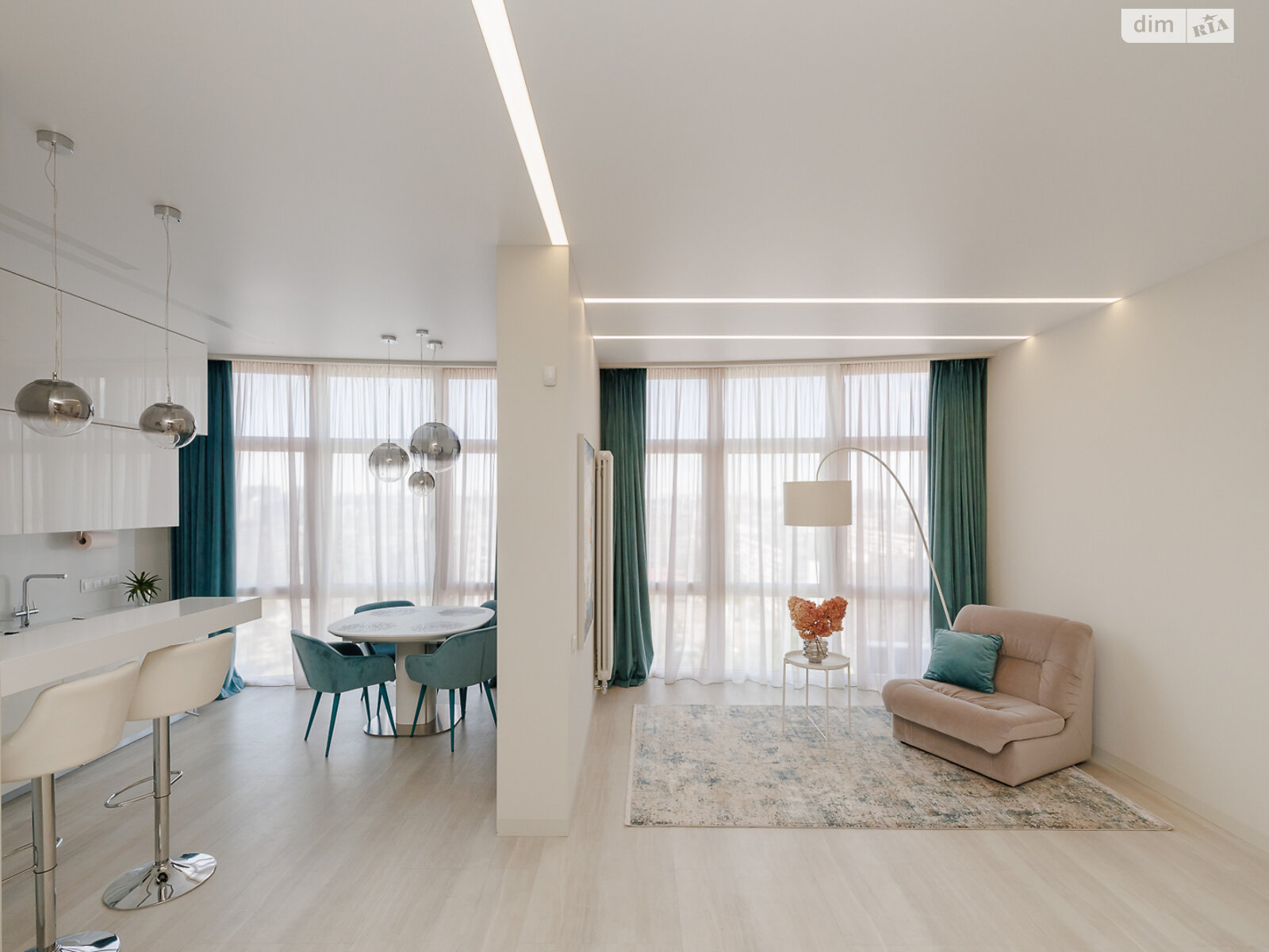 Продаж однокімнатної квартири в Києві, на просп. Володимира Івасюка 4А, район undefined фото 1