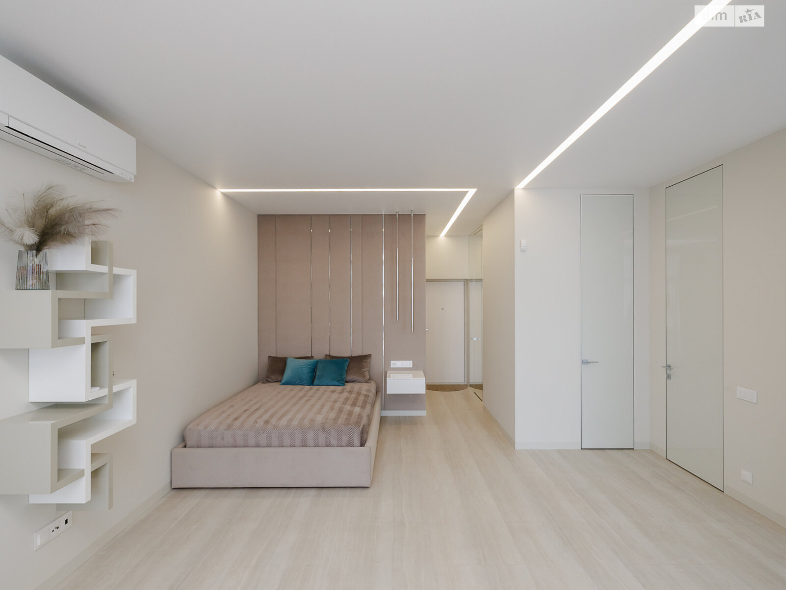 Продаж однокімнатної квартири в Києві, на просп. Володимира Івасюка 4А, район undefined фото 1