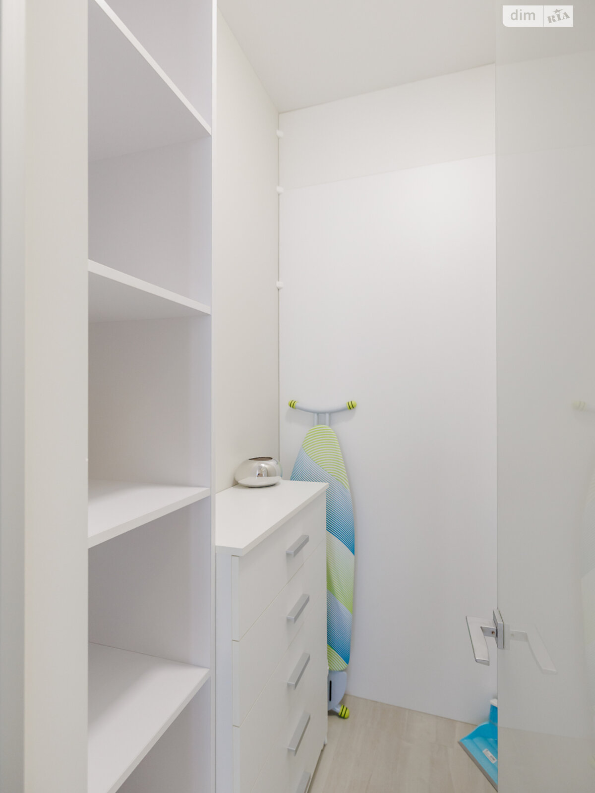 Продаж однокімнатної квартири в Києві, на просп. Володимира Івасюка 4А, район undefined фото 1