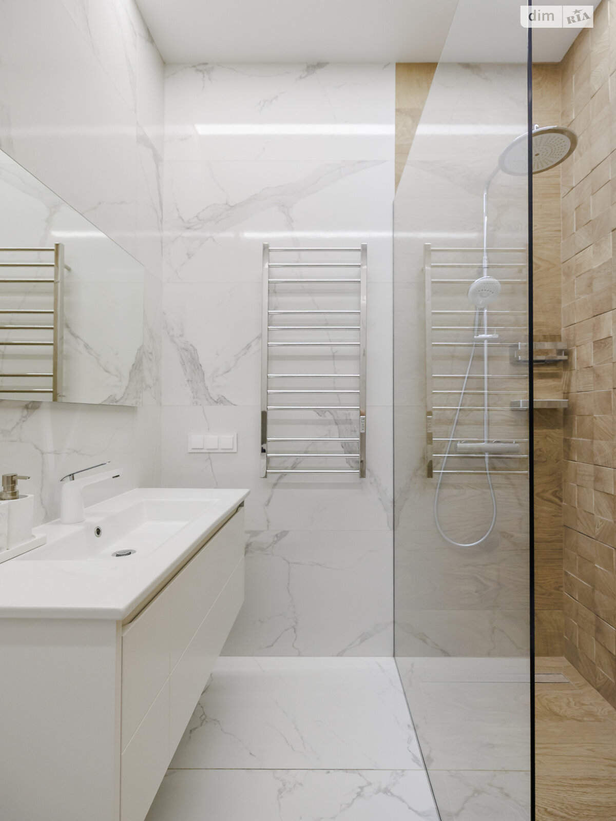 Продаж однокімнатної квартири в Києві, на просп. Володимира Івасюка 4А, район undefined фото 1