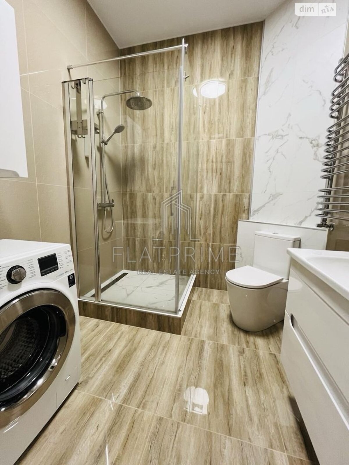 Продажа трехкомнатной квартиры в Киеве, на просп. Владимира Ивасюка 6, район Оболонь фото 1