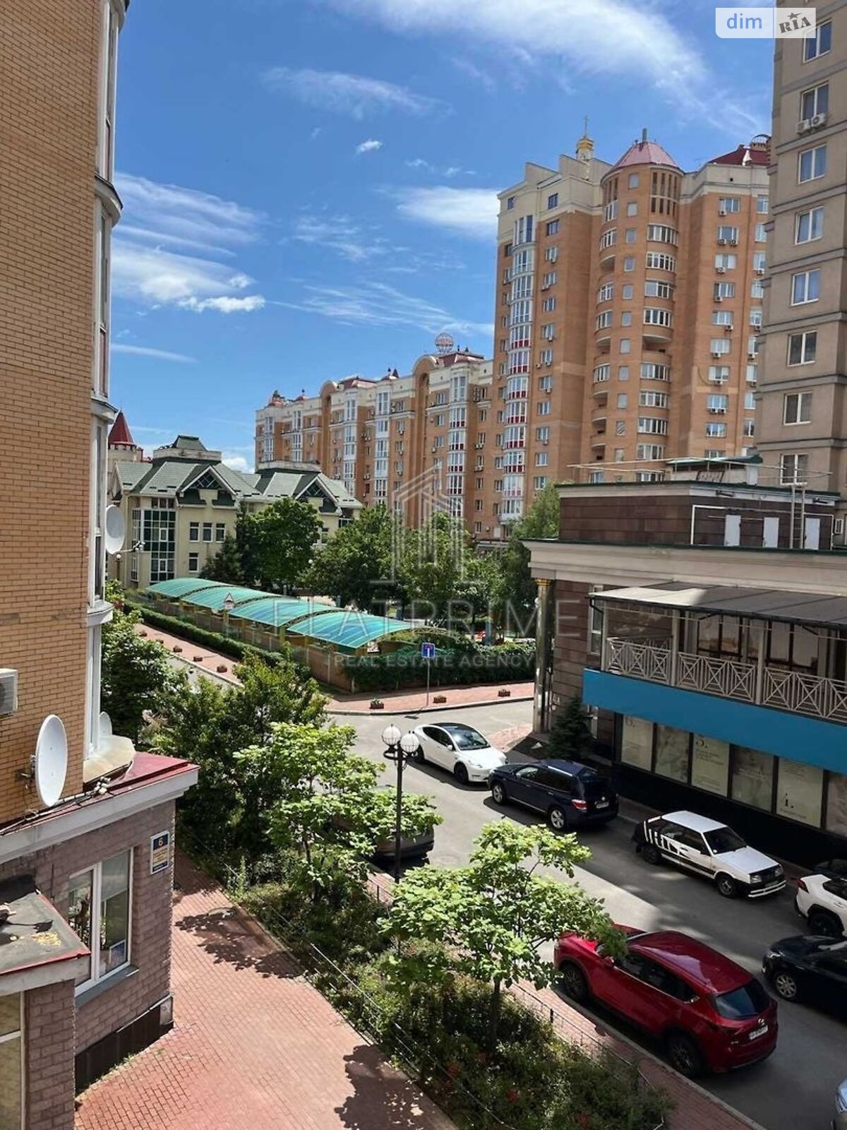 Продажа трехкомнатной квартиры в Киеве, на просп. Владимира Ивасюка 6, район Оболонь фото 1