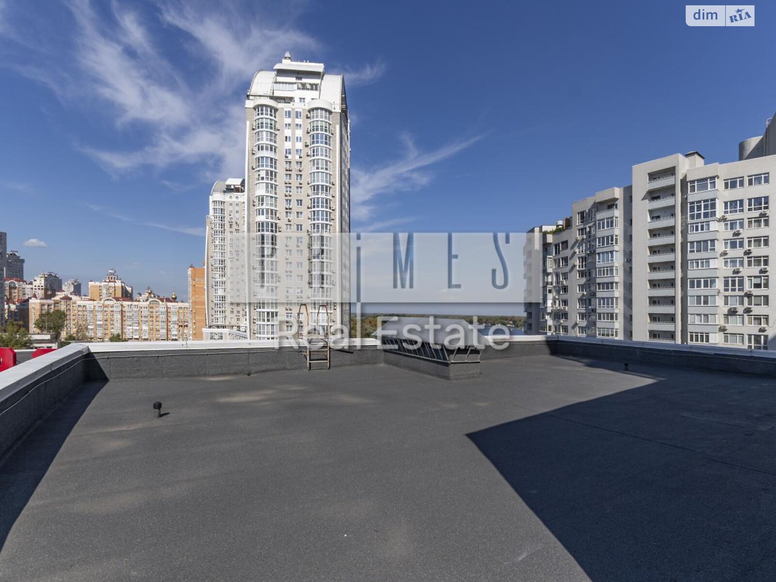 Продажа трехкомнатной квартиры в Киеве, на просп. Владимира Ивасюка 2Д, район Оболонь фото 1