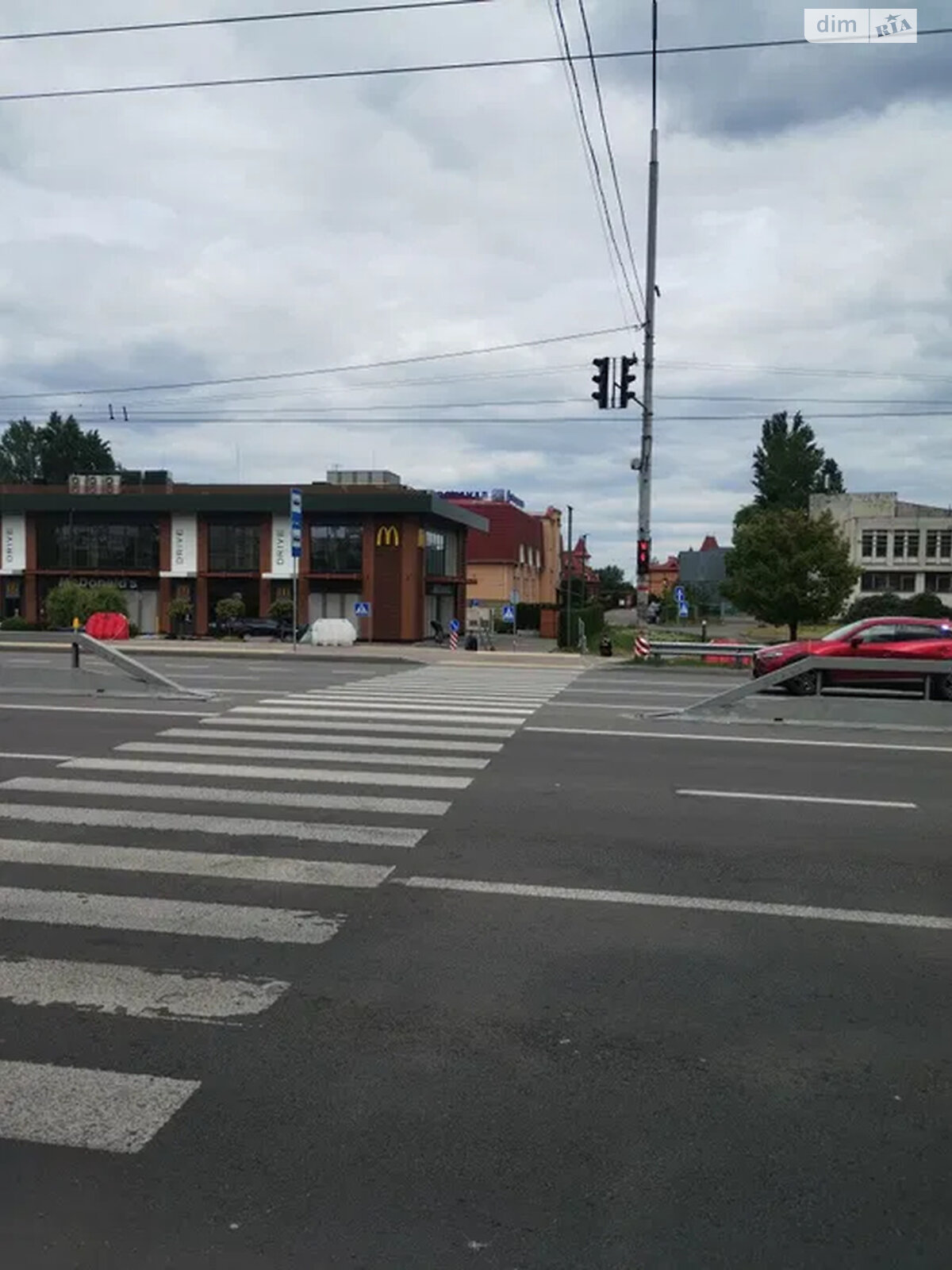 Продажа четырехкомнатной квартиры в Киеве, на просп. Владимира Ивасюка 15, район Оболонь фото 1 Продажа четырехкомнатной квартиры в Киеве, на просп. Владимира Ивасюка 15, район Оболонь фото 1