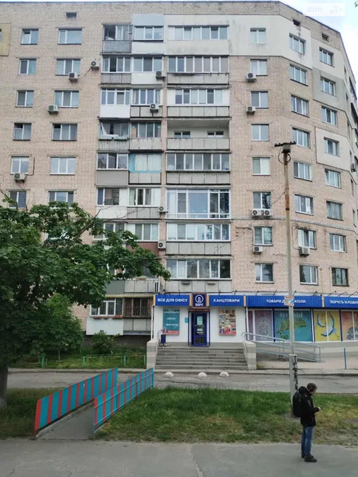 Продажа четырехкомнатной квартиры в Киеве, на просп. Владимира Ивасюка 15, район Оболонь фото 1 Продажа четырехкомнатной квартиры в Киеве, на просп. Владимира Ивасюка 15, район Оболонь фото 1